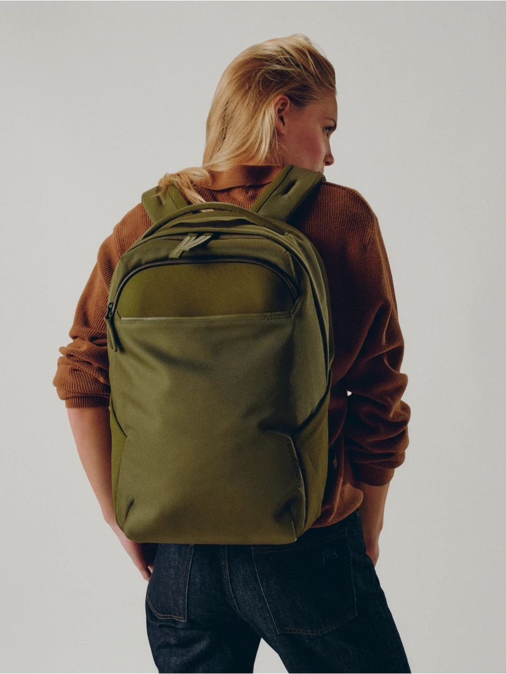 Troubadour Neo Backpack Bronzed Olive Green 22L - Picture 9 of 15